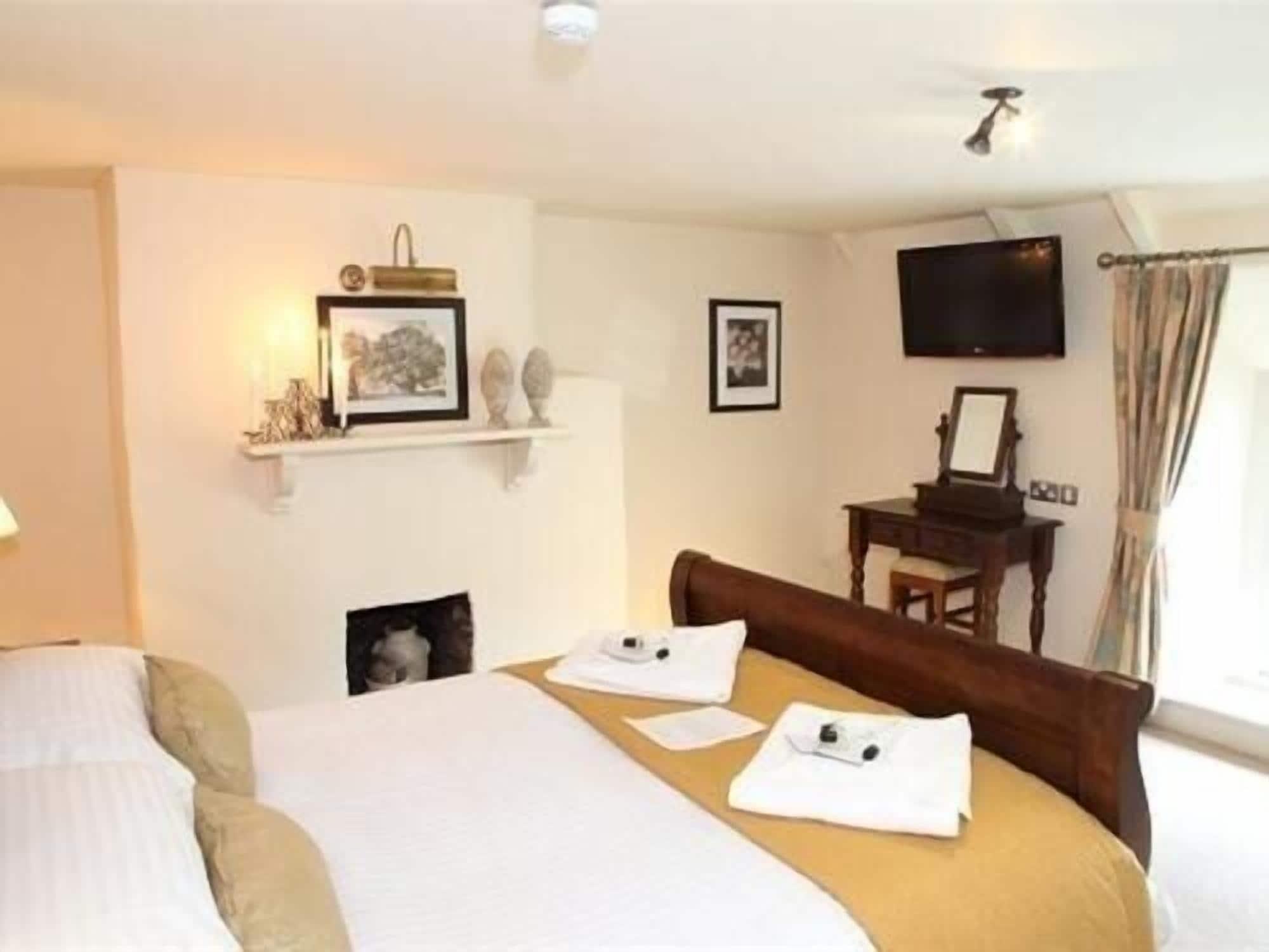 The George Inn Hatherleigh Exterior foto